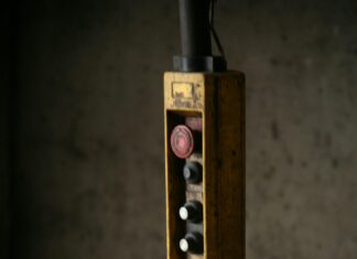 Okullarda Güneş Enerjisi Kullanımı ile Elektrik Tasarrufu Sağlayın